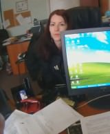 Тебе жарко. Можешь раздеться.